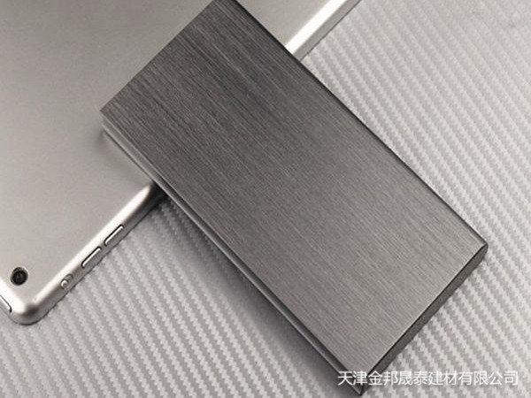 仿銅拉絲鋁單板